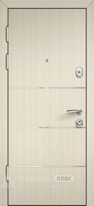 Одностворчатая дверь слоновая кость с металлическим молдингом и хромовой фурнитурой №51 внутренняя - фото