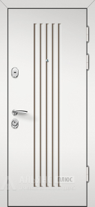 Металлическая белая входная дверь лабиринт Аура с отражающим свет покрытием №26 внешняя - фото